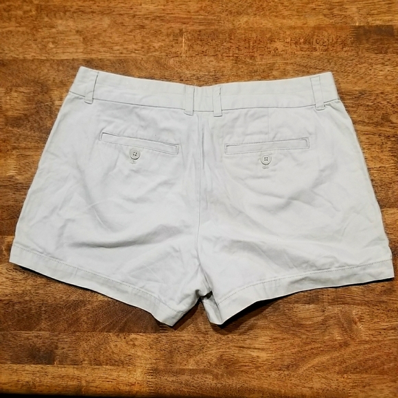 LOFT SHORTS | ANN TAYLOR | SIZE 8 - Picture 2 of 3